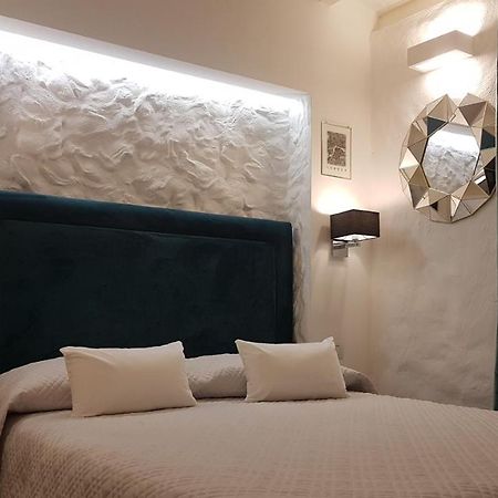 Room Del Giglio Бари Экстерьер фото